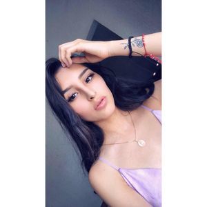 Meet your Posher, Abigail